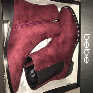 Unisex Suede Maroon boots